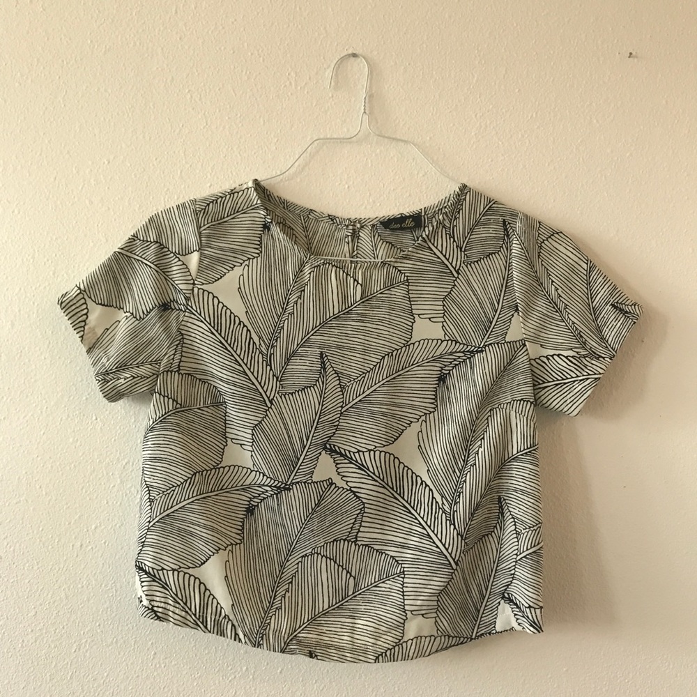 Breezy Palm Crop Blouse